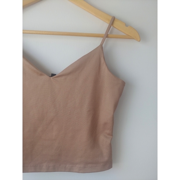 Dynamite Cropped Tank Top - Picture 3 of 6